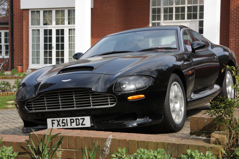Illustration for article titled Google Street View Hits London with Ultra-Rare Aston Martin V8 Vantage Special Series II